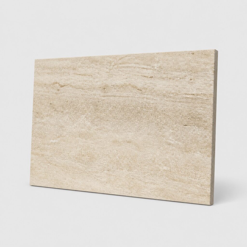 Dalles de carrelage effet travertin beige clair 61 x 40,6 cm sur fond clair