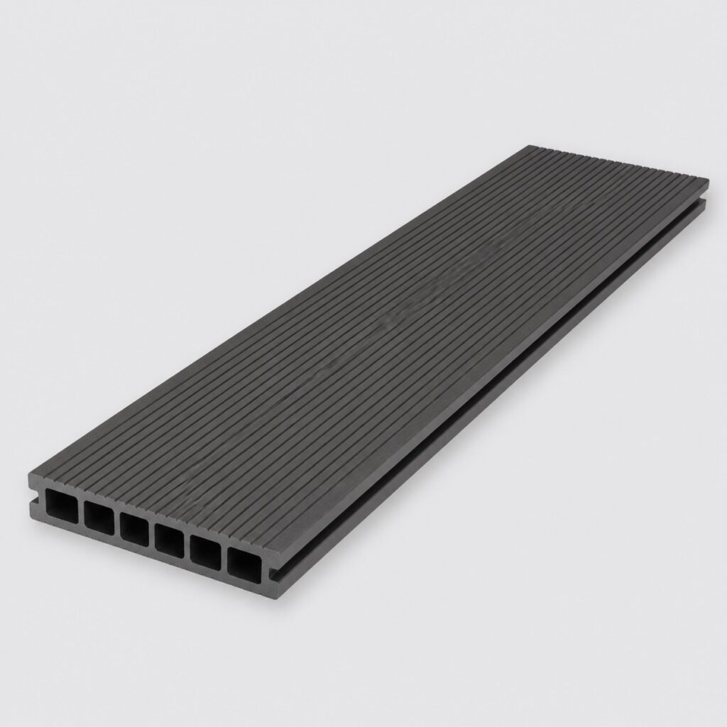 Lames de terrasse composite alveolaires gris carbone 360 x 14 cm sur fond clair